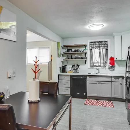 3 Mi To Dtwn Tacoma Pet-Friendly Home